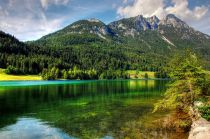Der Hintersteiner See mi seinem glasklaren Wasser. • © Kordi Vahle auf pixabay.com