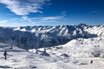 Skifahren im Skigebiet Silvretta Arena (Symbolbild). • © pixabay.com (3336352)