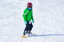 Kids lieben Snowboarden, zumindest manche. • © pixabay.com