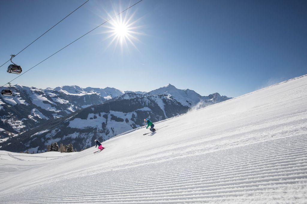 Bilder Ski Juwel Alpbachtal Wildschönau - Der Zusammenschluss entstand durch die Verbindungsbahn Alpbach Wildschönau zwischen Schatzberg und dem Wiedersberger Horn.  - © Ski Juwel Alpbachtal Wildschönau - shootandstyle.com