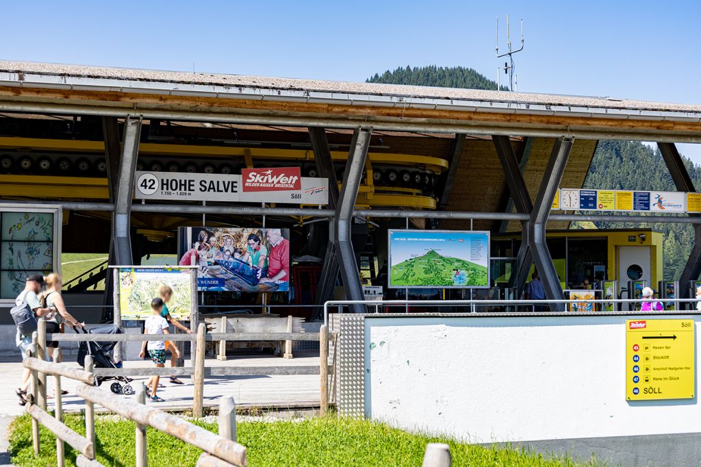 Gondelbahn Hohe Salve - Die Gondelbahn Hohe Salve schließt als zweite Sektion in Hochsöll an die Hexenwasserbahn an. Sie führt dann direkt auf den Gipfel der Hohen Salve.  - © alpintreff.de - Silke Schön