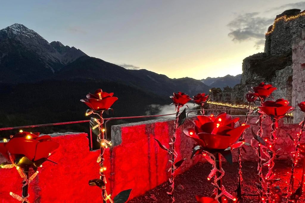 Bilder Lumagica Ehrenberg - Die Lumagica ist täglich zwischen 16:30 Uhr und 21:00 Uhr geöffnet. Erwachsene zahlen am Wochenende 21 € Eintritt, Kinder bis 14 Jahre 14 €. - © Renate Carre / allgaeu_origini auf Instagram Bilder Lumagica Ehrenberg - Die Lumagica ist täglich zwischen 16:30 Uhr und 21:00 Uhr geöffnet. Erwachsene zahlen am Wochenende 21 € Eintritt, Kinder bis 14 Jahre 14 €. - © Renate Carre / allgaeu_origini auf Instagram