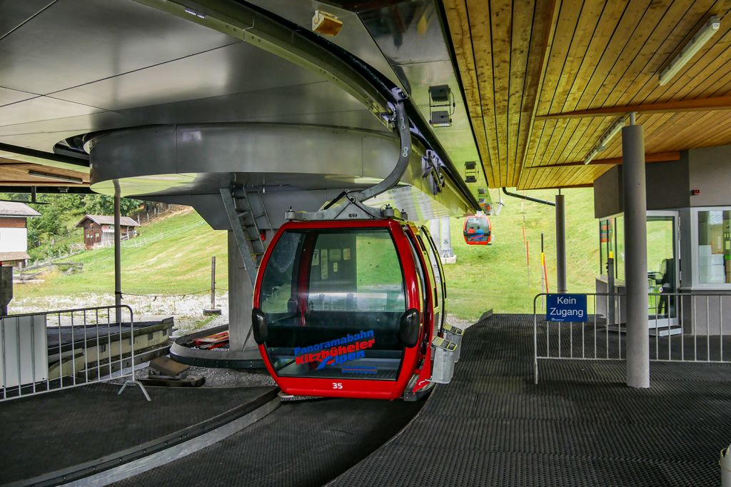 Anschluss an KitzSki - Mit der Panoramabahn Kitzbüheler Alpen wurde auch das Pinzgau - insbesondere das touristische Schwergewicht Mittersill - an das Skigebiet Kitzbühel angebunden.  - © alpintreff.de - Christian Schön