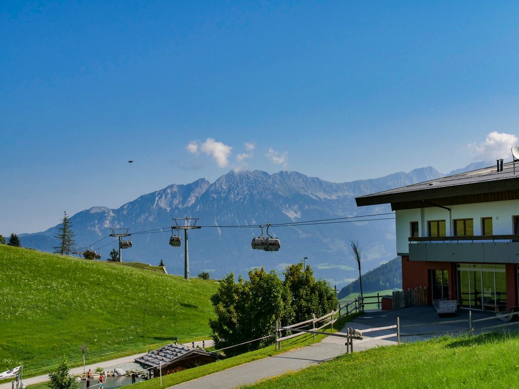 Gondelbahn Hochsöll - Bergstation mit Blick auf den Wilden Kaiser. - © alpintreff.de / christian Schön