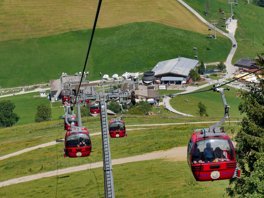 Hexenwasser - Aussicht von der Gondelbahn Hohe Salve zurück auf das Hexenwasser. - © alpintreff.de - Christian Schön Hexenwasser - Aussicht von der Gondelbahn Hohe Salve zurück auf das Hexenwasser. - © alpintreff.de - Christian Schön