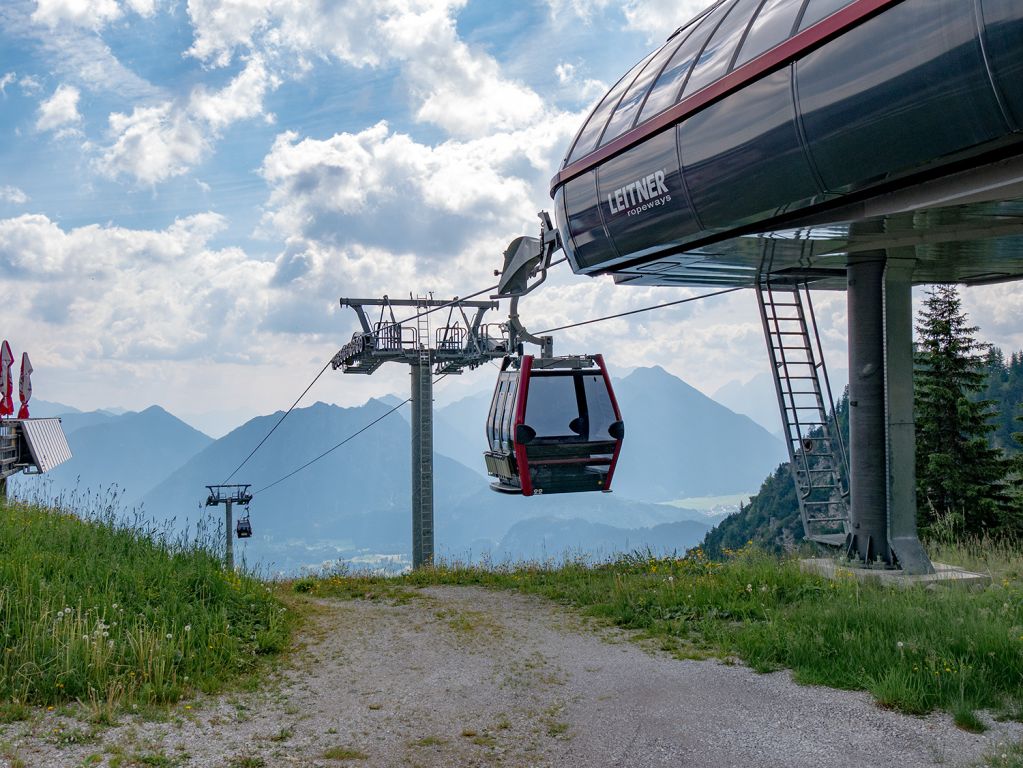 Hahnenkammbahn Reutte - Die Bergstation der (neuen) Hahnenkammbahn in Reutte. - © alpintreff.de - Christian Schön