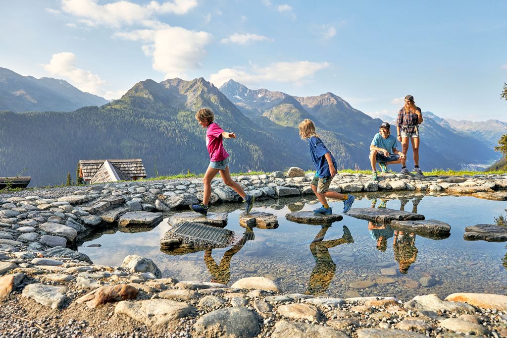 Sunny Mountain Erlebnispark - Kappl - Der Sunny Mountain Erlebnispark befindet sich in Kappl im Paznauntal – und zwar auf 1.830 Metern Höhe. - © TVB Paznaun-Ischgl