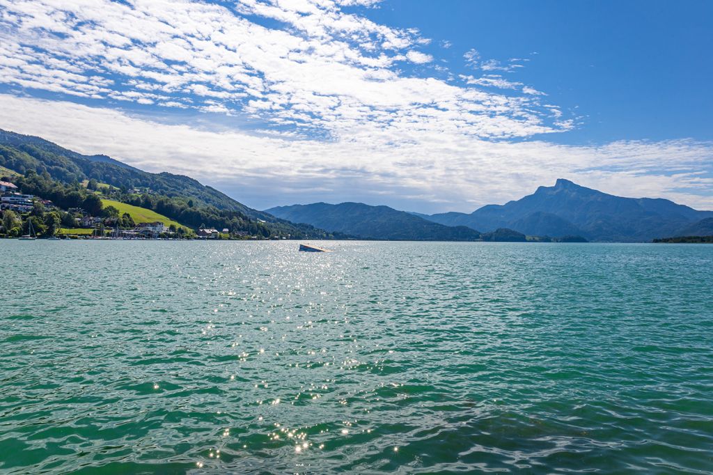 Anliegende Orte am Mondsee - Vier Orte liegen am Mondsee an: der Ort Mondsee, Innerschwand, St. Lorenz und Tiefgraben. - © alpintreff.de - Christian Schön