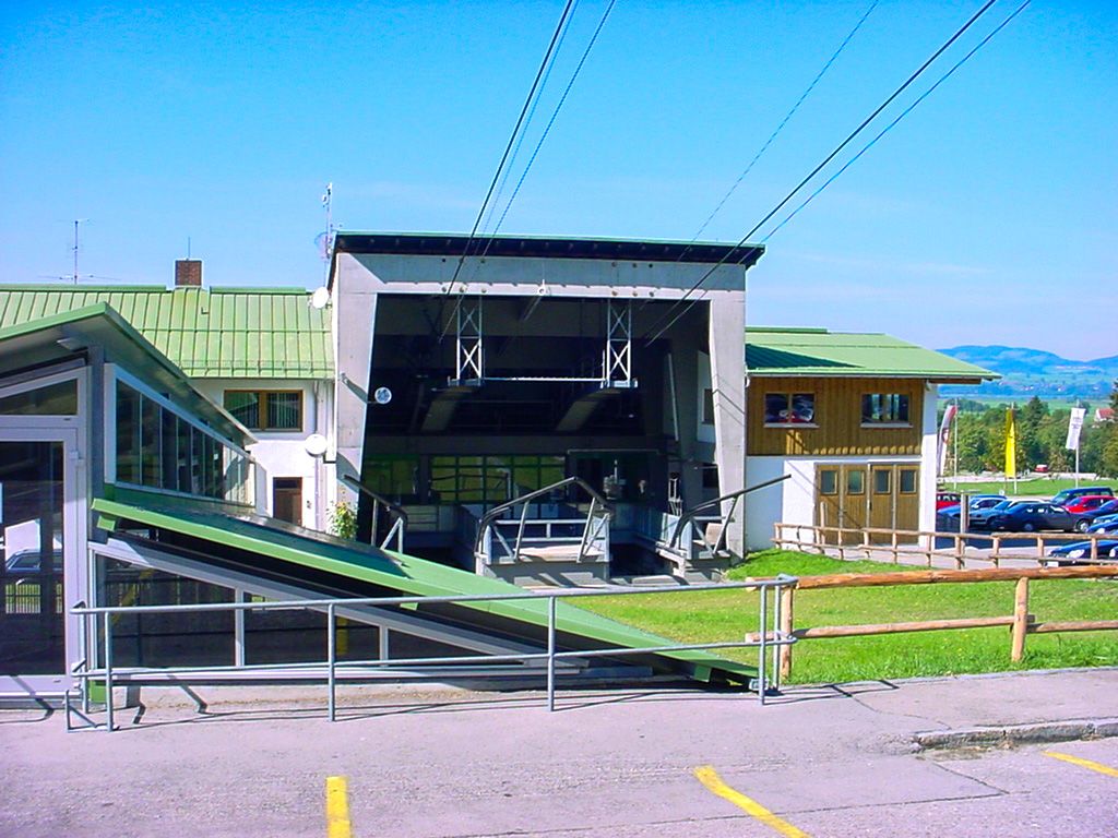 Tegelbergbahn - Und noch ein Bild aus 2007, von der Rückseite.  - © alpintreff.de - Christian Schön