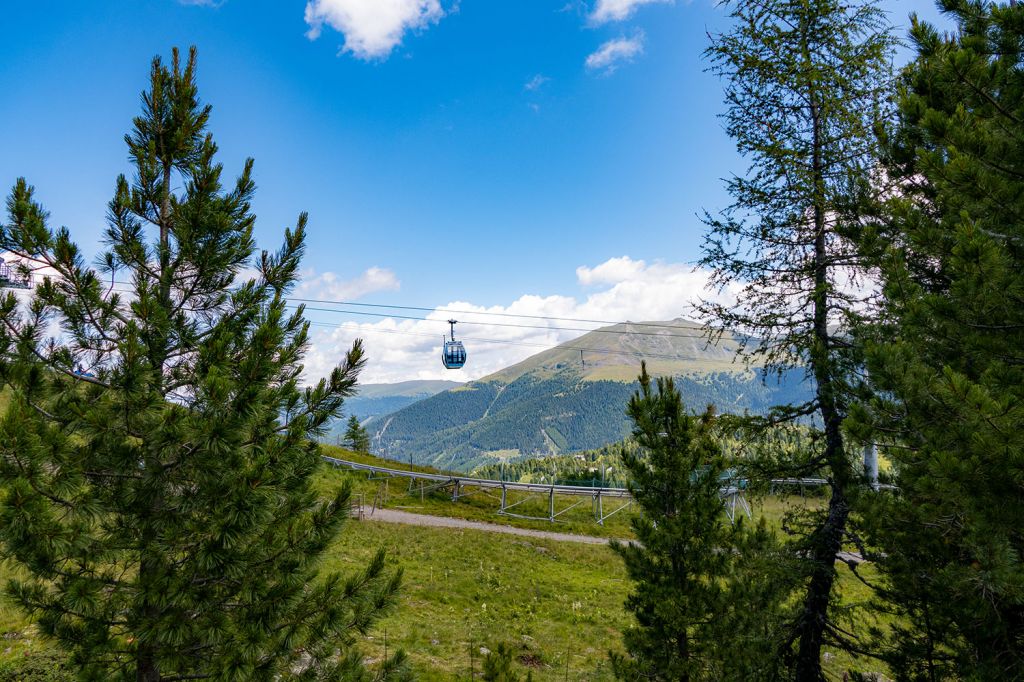 Fleißiges Bienchen - Die Panoramabahn befördert 1.800 Personen pro Stunde. - © alpintreff.de - Silke Schön