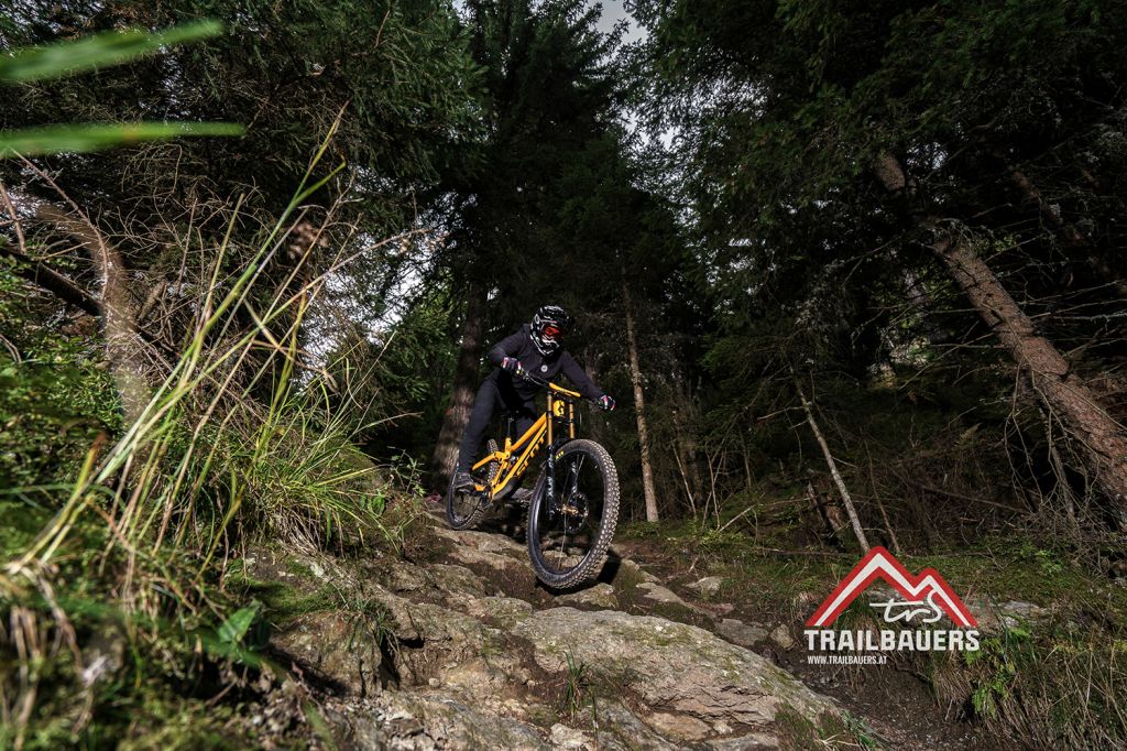 lake.bike PROlitzen Trail - Der neue Biketrail gehört wie einige andere Downhill-Trails und Skill Areas zur Bikearea lake.bike. - © Mathias Prägant lake.bike PROlitzen Trail - Der neue Biketrail gehört wie einige andere Downhill-Trails und Skill Areas zur Bikearea lake.bike. - © Mathias Prägant