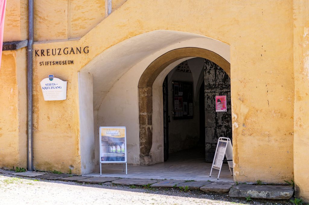 Das Stifsmuseum - Im Stiftsmuseum erfährst Du viel Spannendes über die Vergangenheit des ehrwürdigen Gebäudes. - © alpintreff.de - Christian Schön