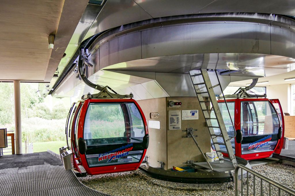 Technische Daten Panoramabahn Kitzbüheler Alpen - Die Einseilumlaufbahn stammt aus dem Jahr 2005. Die Streckenlänge beträgt 2.117 Meter - © alpintreff.de - Christian Schön