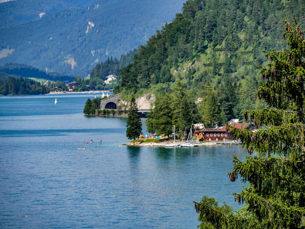 Achensee - Tirol - Der Achensee ist vor ungefähr 20.000 Jahren nach der letzten Eiszeit entstanden. - © alpintreff.de - Christian Schön Achensee - Tirol - Der Achensee ist vor ungefähr 20.000 Jahren nach der letzten Eiszeit entstanden. - © alpintreff.de - Christian Schön