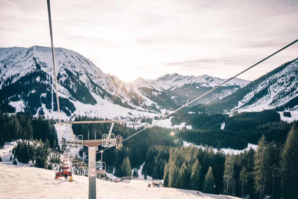 Höhenunterschied - Auf der Fahrt legst Du einen Höhenunterschied von 308 Metern zurück. - © Bergbahnen Berwang, Geheimtipp München Höhenunterschied - Auf der Fahrt legst Du einen Höhenunterschied von 308 Metern zurück. - © Bergbahnen Berwang, Geheimtipp München