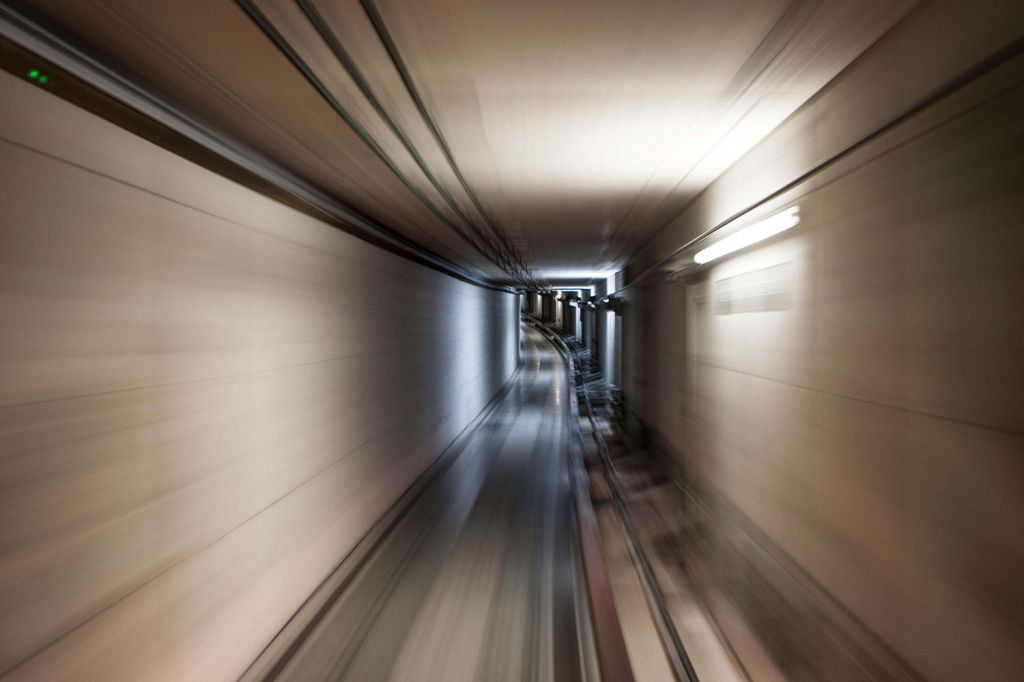 U-Bahn - Serfaus - Und so sieht es im Tunnel der U-Bahn aus.  - © Seilbahn Komperdell GmbH, Andreas Kirschner