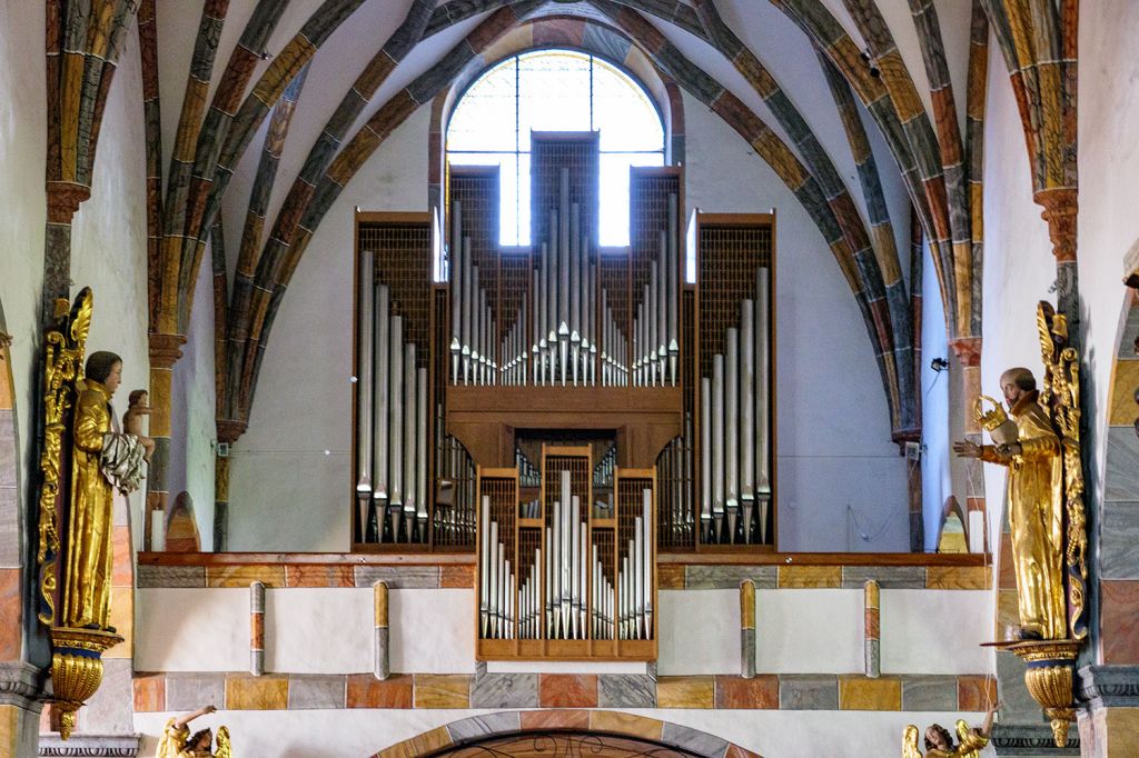 Die Orgel der Stiftskirche in Millstatt - Die Inneneinrichtung ist in den Jahren um 1650 erneuert worden.  Diese Orgel stammt aus dem Jahr 1977. - © alpintreff.de - Christian Schön