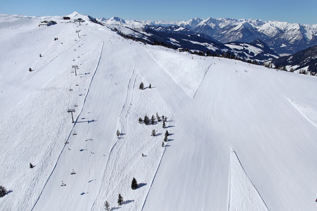 Ski Juwel Alpbachtal Wildschönau - Schatzberg - Der Skiverbund Ski Juwel Alpbachtal Wildschönau vereint die vier Skiberge Wiedersbergerhorn, Schatzberg, Markbachjoch und den Reitherkogel in den Tälern Alpbachtal und der Wildschönau.  Im Bild der Schatzberg. - © Alpbachtal Tourismus, Simon Oberleiter