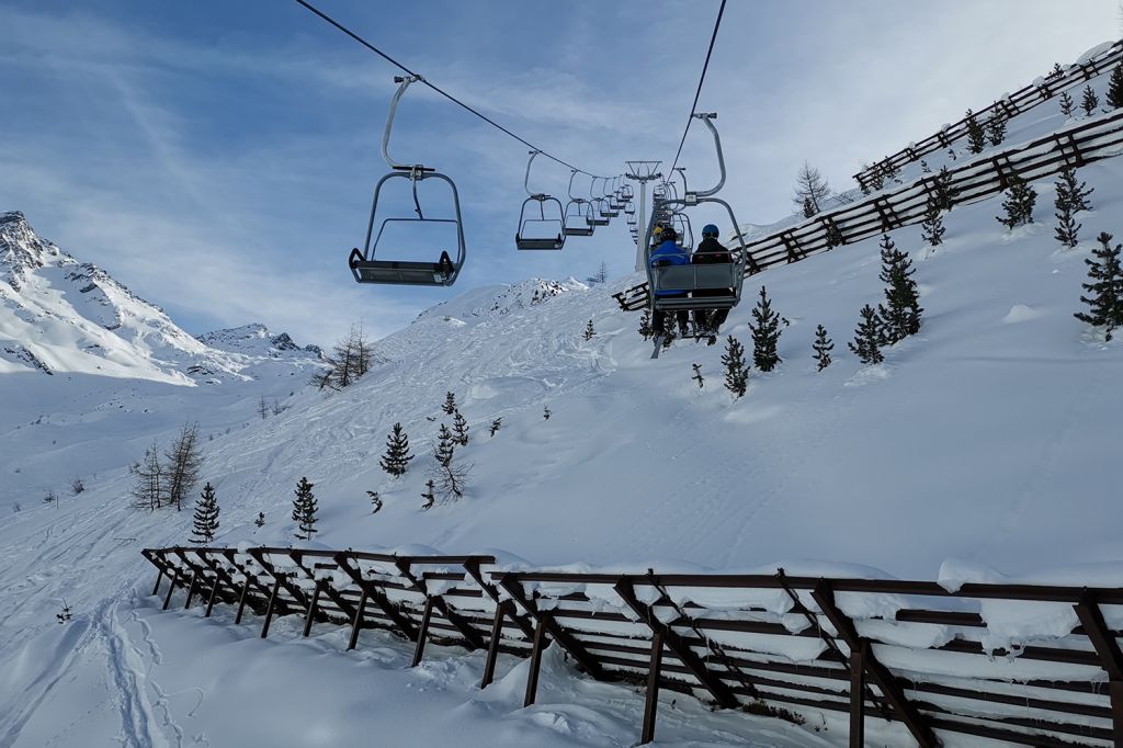 Alte Velilleckbahn - Ischgl im Paznauntal - Bis zu 1.400 Personen konnte der Doppelsessellift pro Stunde ins Skigebiet befördern. - © Archiv TVB Paznaun-Ischgl