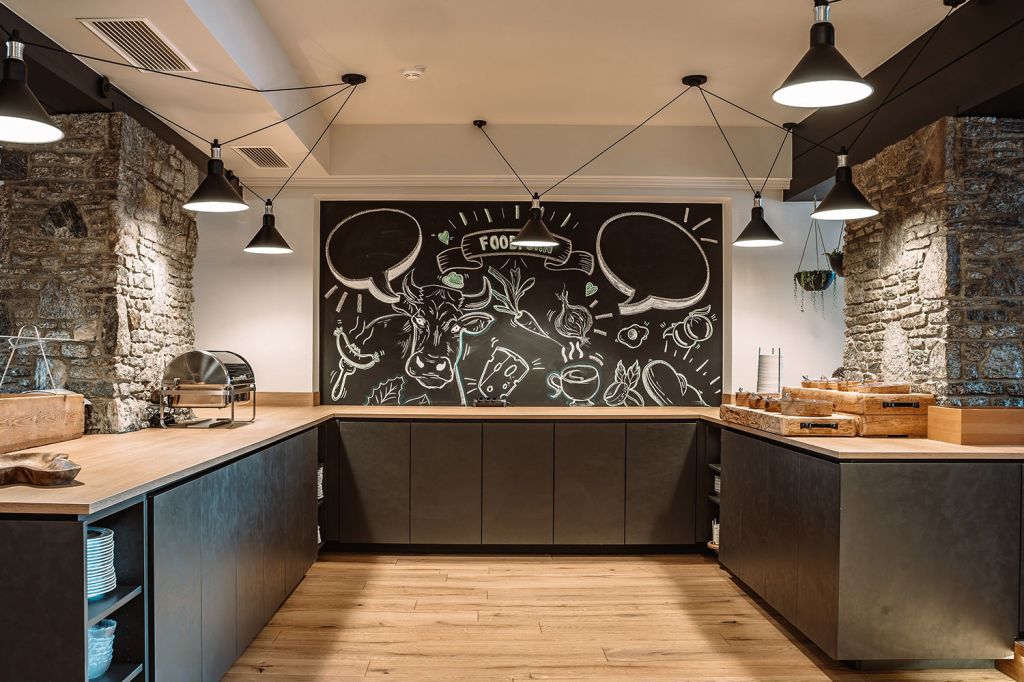 Frühstücksbuffet Hotel BergBaur - Morgens ist das Frühstücksbuffet voll mit Köstlichkeiten alle Art - für den besten Start in den Tag im Nationalpark Hohe Tauern. - © Verwolf, Hotel BergBaur Frühstücksbuffet Hotel BergBaur - Morgens ist das Frühstücksbuffet voll mit Köstlichkeiten alle Art - für den besten Start in den Tag im Nationalpark Hohe Tauern. - © Verwolf, Hotel BergBaur