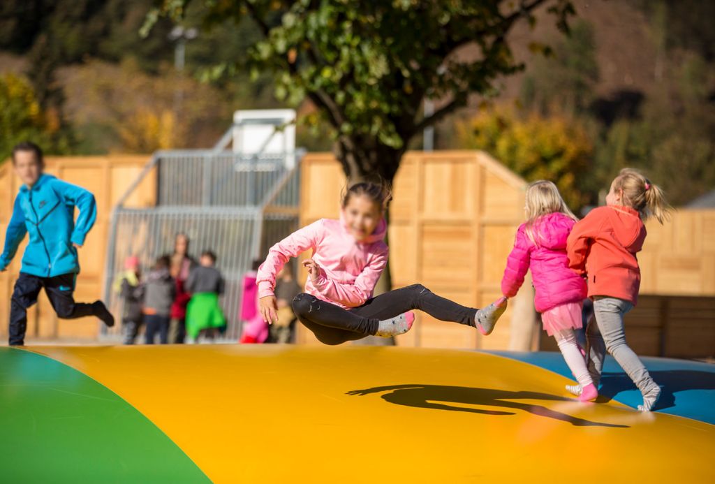 Freizeitpark - Zell am Ziller - Hüpfen, springen, toben... dafür ist der Freizeitpark perfekt.  - © Freizeitpark Zell am Ziller