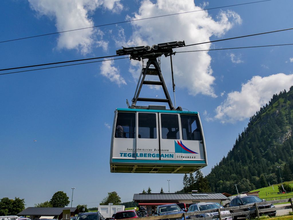 Tegelbergbahn  - Bereits seit 1966 fährt die Tegelbergbahn ihre Runden. - © alpintreff.de - Christian Schön