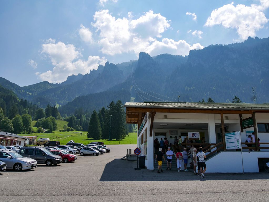 Tegelbergbahn - Komm herein! Die Talstation. - © alpintreff.de - Christian Schön