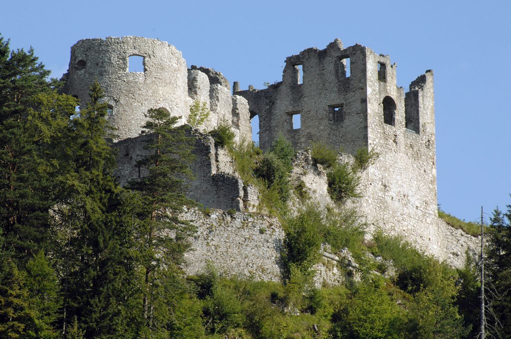 Burg Ehrenberg - Irgendwie schade, dass die Burg nicht mehr komplett ist. :-)  - © Tirol Werbung, Aichner Bernhard