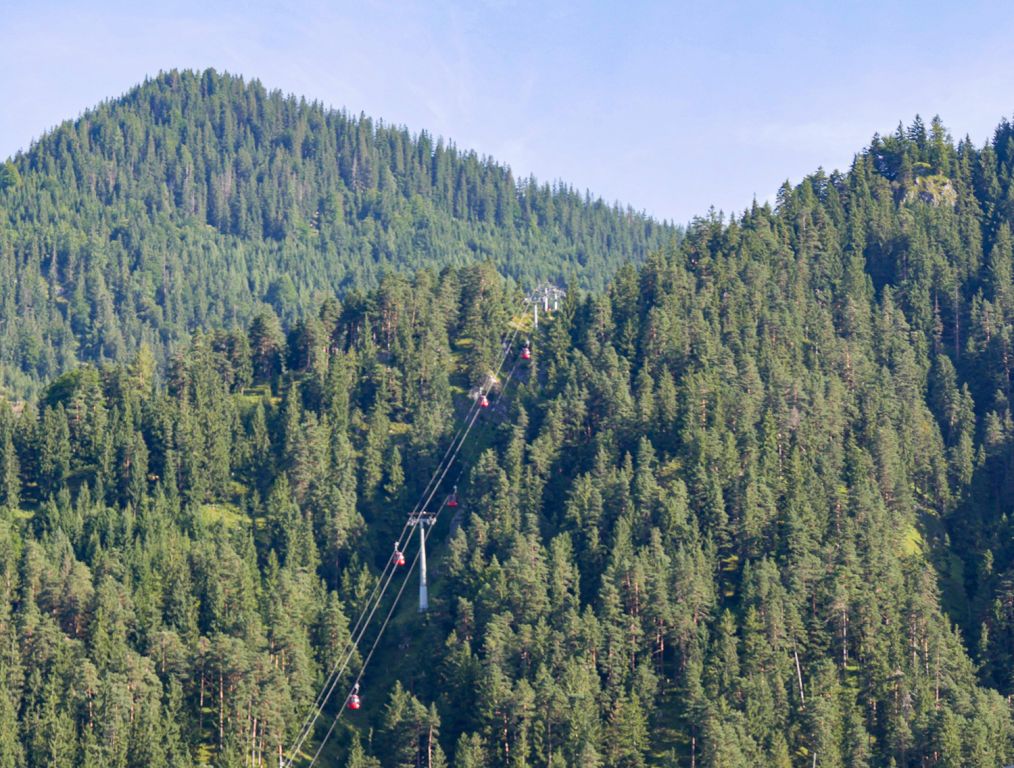Zusammen - Die Bergbahn erschließt das gemeinsame Ski- und Wandergebiet von Waidring und Reit im Winkl. - © alpintreff.de - Silke Schön Zusammen - Die Bergbahn erschließt das gemeinsame Ski- und Wandergebiet von Waidring und Reit im Winkl. - © alpintreff.de - Silke Schön