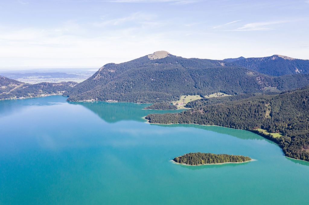 Türkisblau - Die türkisblaue Farbe des Walchensees macht ihn unverwechselbar. - © Tourist Information Kochel am See Türkisblau - Die türkisblaue Farbe des Walchensees macht ihn unverwechselbar. - © Tourist Information Kochel am See