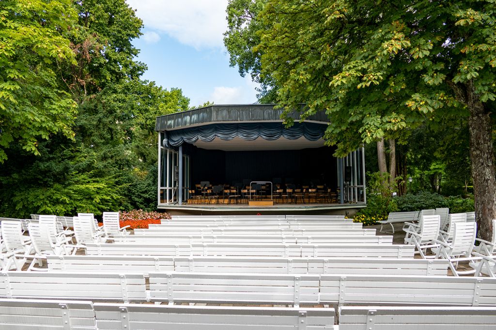 Bad Reichenhall - Eine Konzertbühne im Kurpark darf nicht fehlen. - © alpintreff.de - Christian Schön