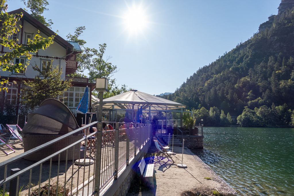 Der Thumsee in Bad Reichenhall - Eine kleine Rast beim Seewirt und dabei die umwerfende Aussicht genießen. - © alpintreff.de - Christian Schön