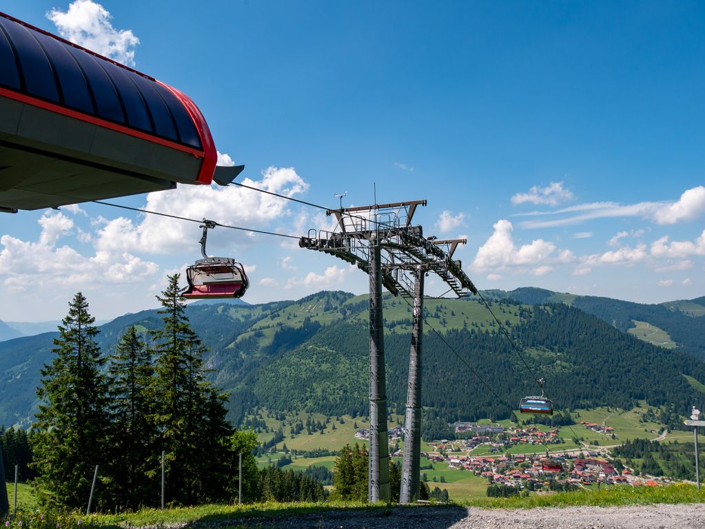 Iselerbahn Oberjoch - Die Iselerbahn in Oberjoch war die erste neue Bahn im Skigebiet und ersetzte 2001 einen über 30 Jahre alten Schlepplift. - © alpintreff.de / christian schön