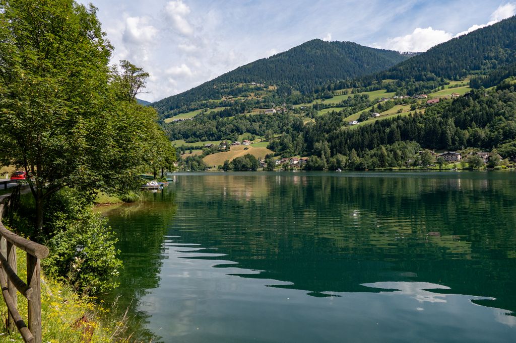 Der Brennsee in Kärnten - Bei Urlaubern und auch bei Anglern ist er aber überaus beliebt. - © alpintreff.de / christian Schön