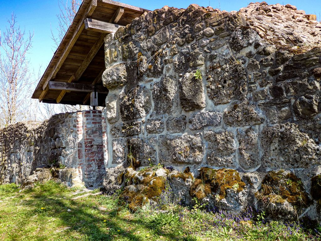 Burgruine Wolkenberg - Wildpoldsried - Details... - © Burgfreunde Wolkenberg e.V.