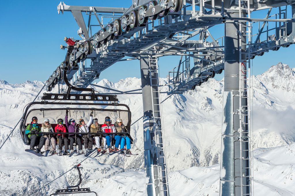 Flimjochbahn in Ischgl - Die letzte Stütze der Flimjochbahn vor der Bergstation  - © TVB Paznaun - Ischgl