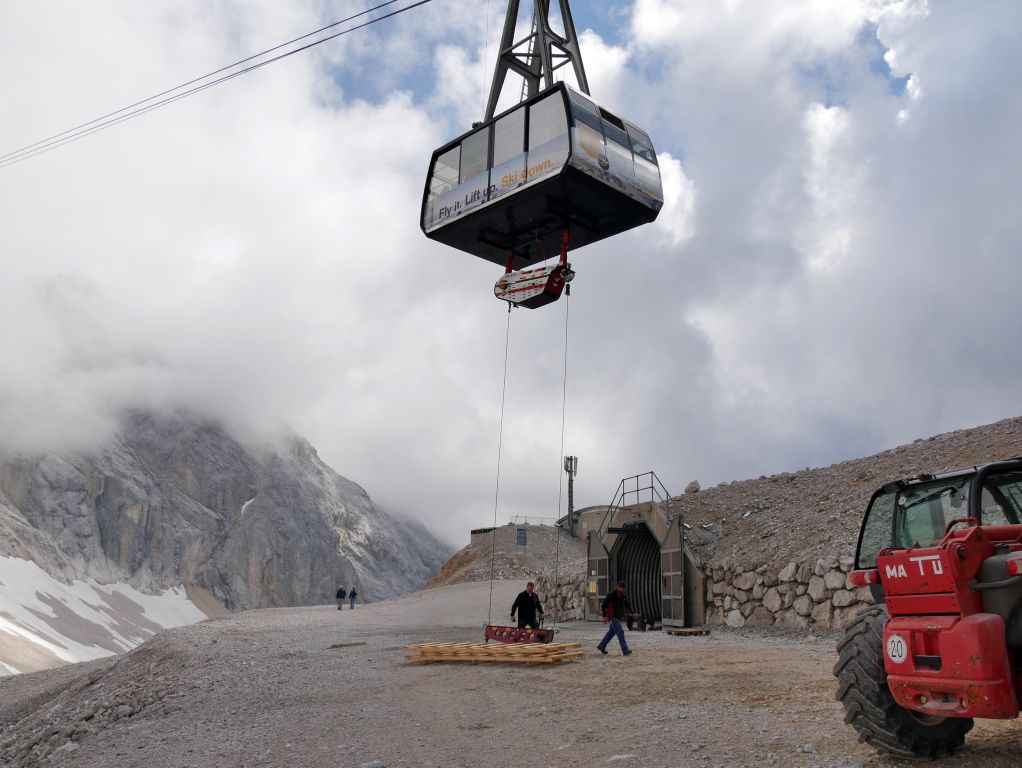 Gletscherbahn Zugspitze - ... und in Aktion ... - © alpintreff.de / christian Schön