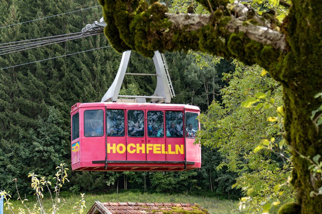 Hochfelln Seilbahn I - Bergen im Chiemgau - Seit der Betriebsaufnahme im Jahr 1970 ist die Hochfelln-Seilbahn in Bergen im Chiemgau sowohl im Winter als auch im Sommer ein beliebtes Ziel. - © alpintreff.de - Christian Schön Hochfelln Seilbahn I - Bergen im Chiemgau - Seit der Betriebsaufnahme im Jahr 1970 ist die Hochfelln-Seilbahn in Bergen im Chiemgau sowohl im Winter als auch im Sommer ein beliebtes Ziel. - © alpintreff.de - Christian Schön