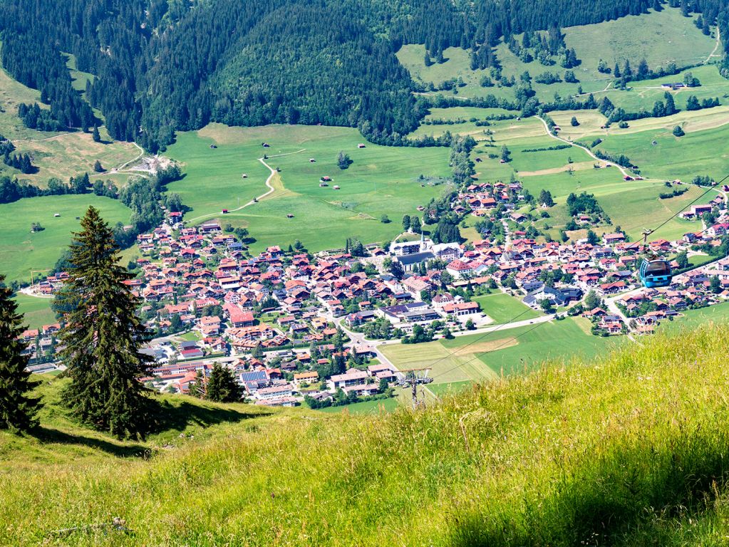 Hornbahn Bad Hindelang - Blick auf Bad Hindelang - © alpintreff.de / christian Schön