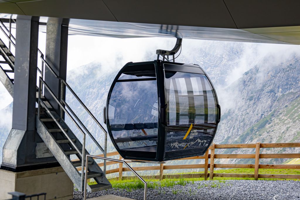 Alpjoch-Bahn - Imst - Hoch-Imst - Bilder - Barrierefrei gestaltet sich Zu- und Ausstieg, zudem ist nun genug Platz für Kinderwägen und Schlitten. - © alpintreff.de - Christian Schön