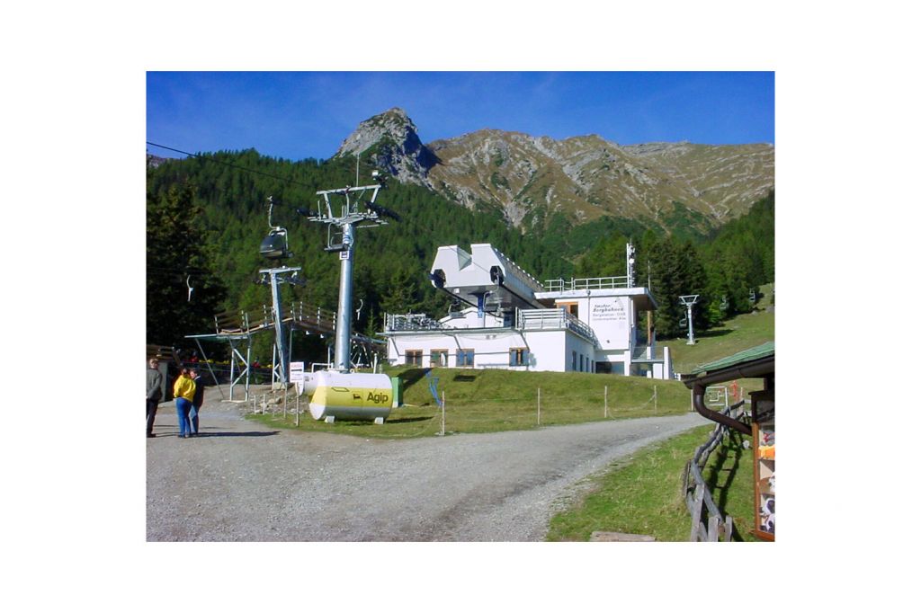 Die Talstation - Archiv-Foto der Talstation aus dem Jahr 2003. - © alpintreff.de - Christian Schön