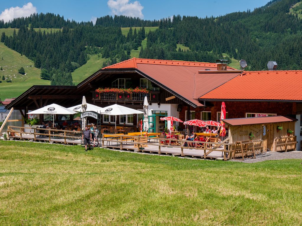 s`Wannenjoch Restaurant - Im Restaurant s`Wannenjoch könnt ihr euch nach der anstrengenden Seilbahnfahrt auch gleich stärken. - © alpintreff.de / christian schön