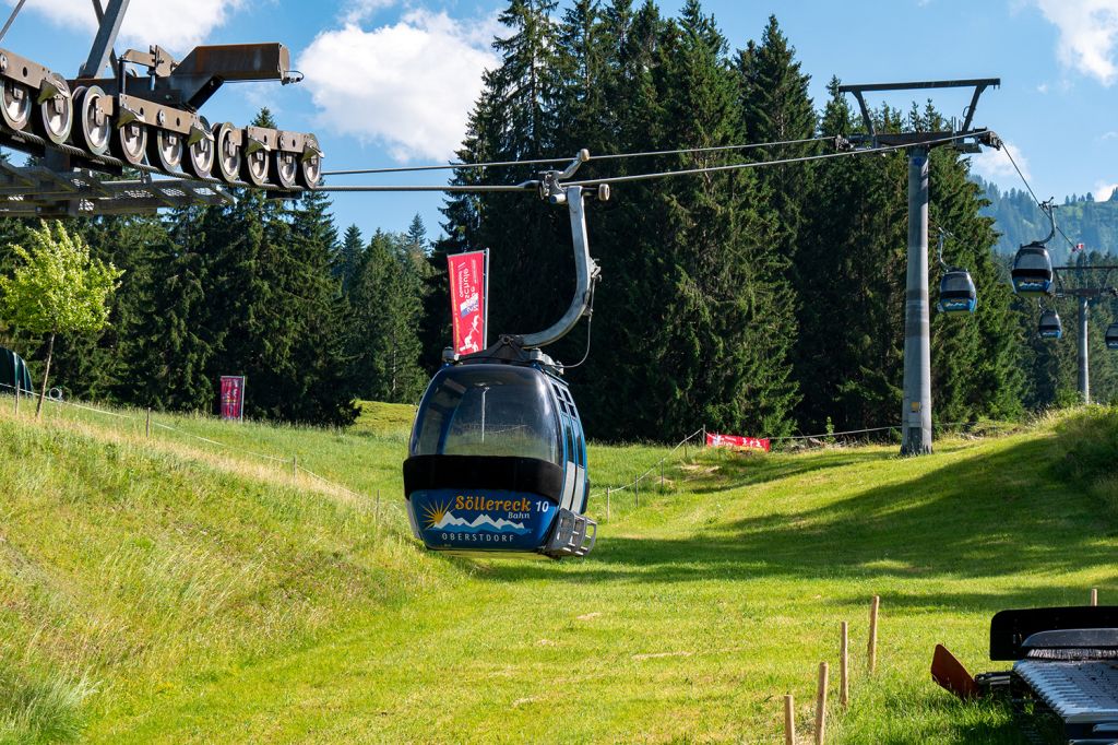 Gondelbahn Söllereck in Oberstdorf - Die Einseilumlaufbahn fuhr bis 2019 und wurde danach durch eine modernere 10er-Kabinenbahn ersetzt. - © alpintreff.de - Christian Schön