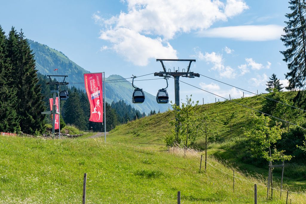 Förderleistung Söllereckbahn - Dadurch hat sich die Förderleistung von 1.800 Personen bei der alten Bahn auf 2.400 Personen pro Stunde erhöht. - © alpintreff.de - Christian Schön