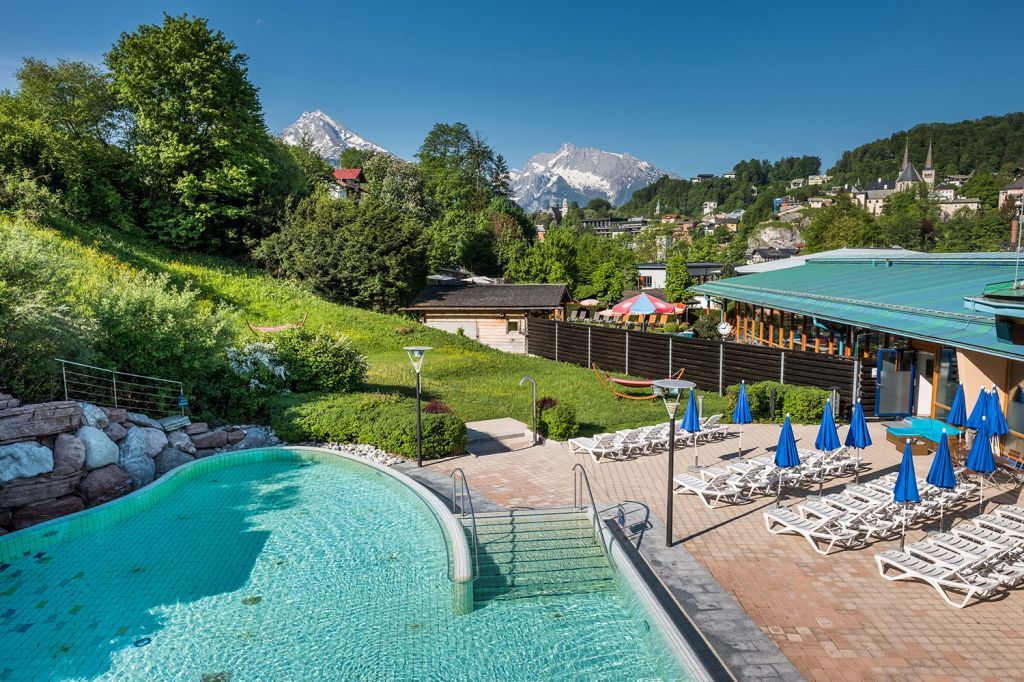 Watzmann Therme - Berchtesgaden - Das Sole-Außenbecken... Genuss pur. - © Watzmann Therme