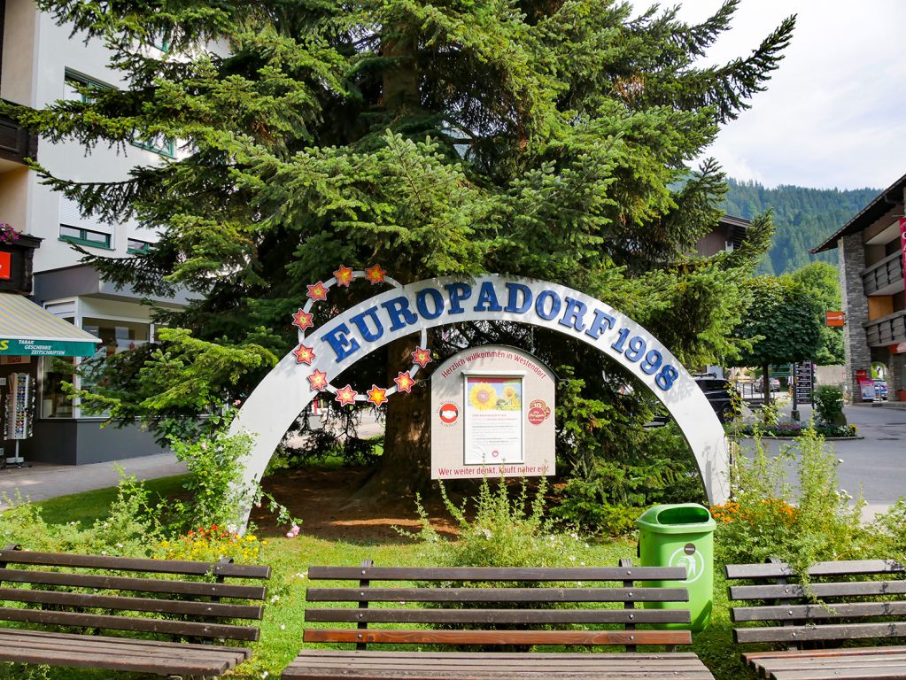 Westendorf im Brixental - Auch, wenn die Auszeichnung schon etwas länger her ist - in Westendorf blüht und grünt es immer noch an jeder Ecke.  - © alpintreff.de - Christian Schön