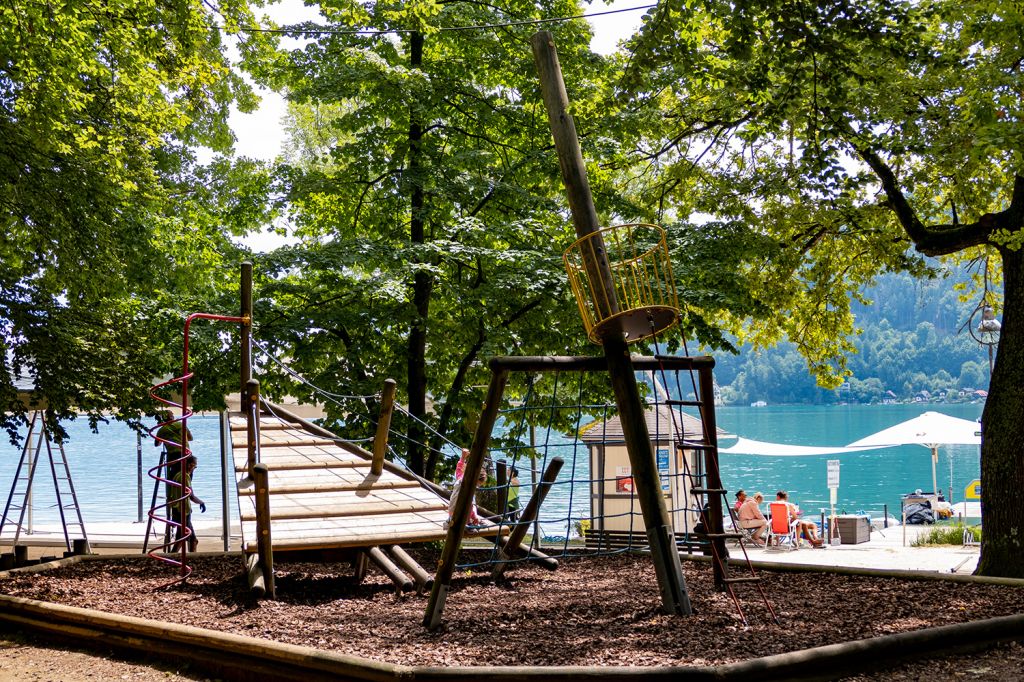 Der Wörthersee - Spielplatz am Hafen. - © alpintreff.de / christian Schön Der Wörthersee - Spielplatz am Hafen. - © alpintreff.de / christian Schön