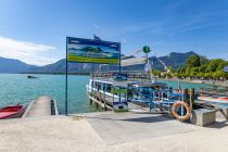 Auf dem Mondsee in Oberösterreich fährt die Schifffahrt Hemetsberger seit über 90 Jahren verschiedene Rundfahrten.  • © alpintreff.de - Christian Schön