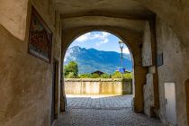 Der Blick aus dem Ort Richtung Inn, der sehr mächtig neben Rattenberg her fließt. • © alpintreff.de - Silke Schön