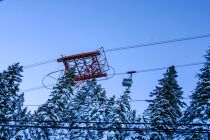 Alte Eibsee-Seilbahn Stütze - Blick aus der Zahnradbahn auf Stütze 2. • © alpintreff.de - Christian Schön